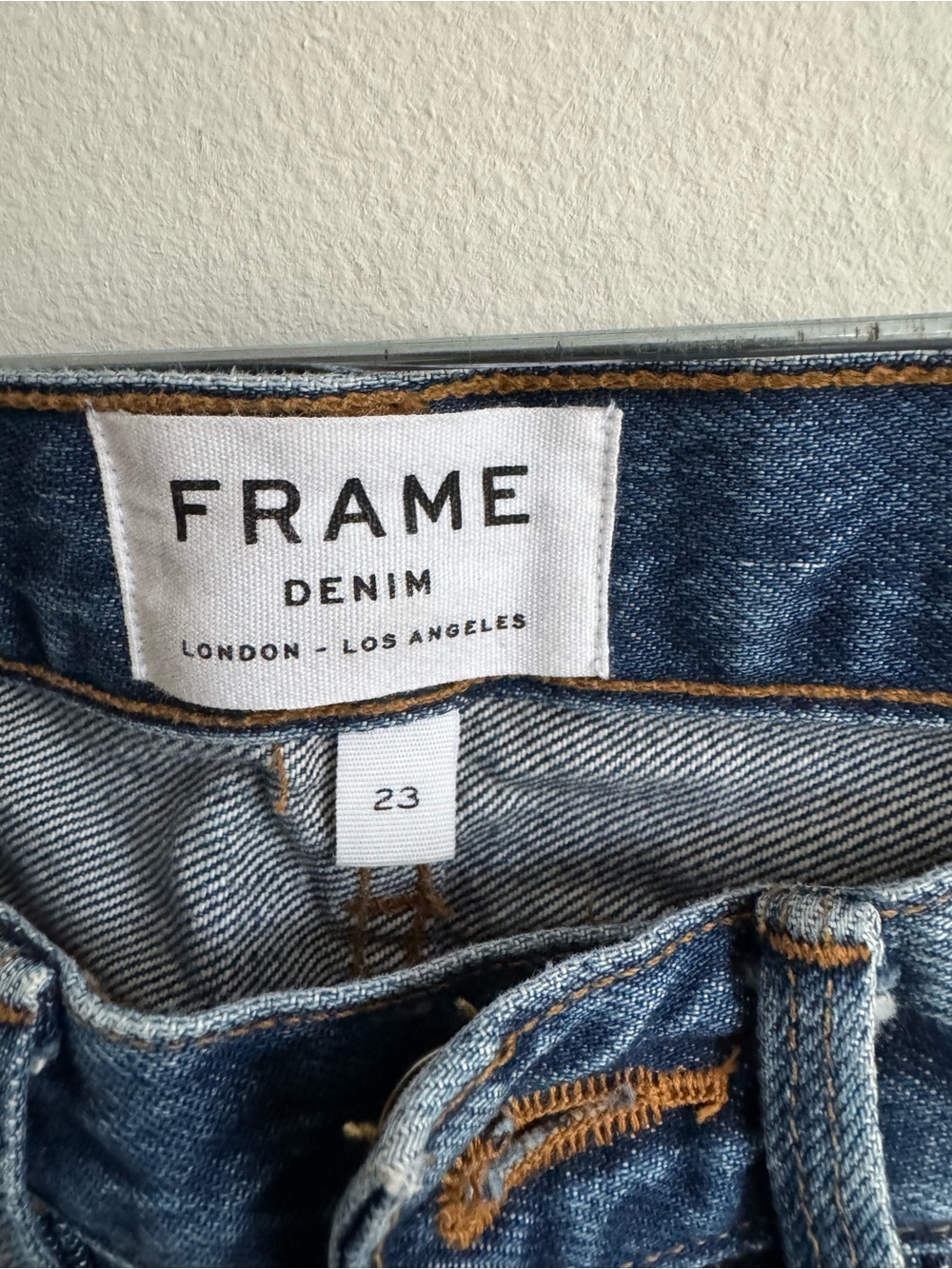 FRAME Le Stevie Crop Jeans Women’s 23 Distressed Raw Hem 100% Cotton - Picture 3 of 8